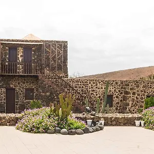 3* Pensión Rural Restaurante Mahoh
